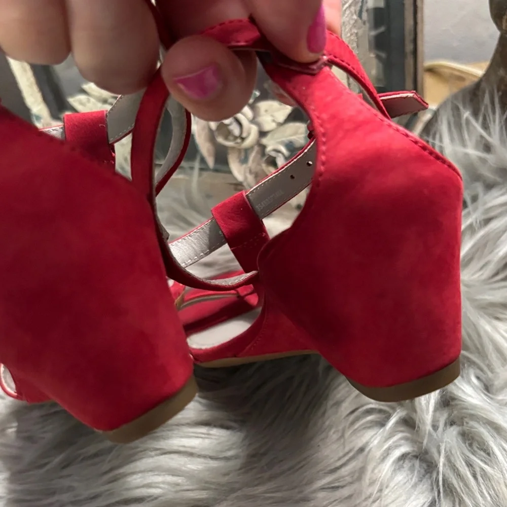 Ecco Women's Bold Red Sandals, Size 40 (9.5 US) - Picture 4 of 6